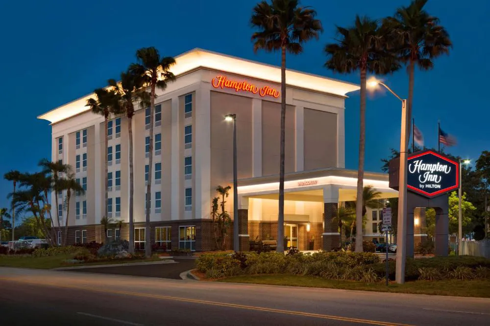 Hampton Inn Tampa/Rocky Point-Airport hotel hero