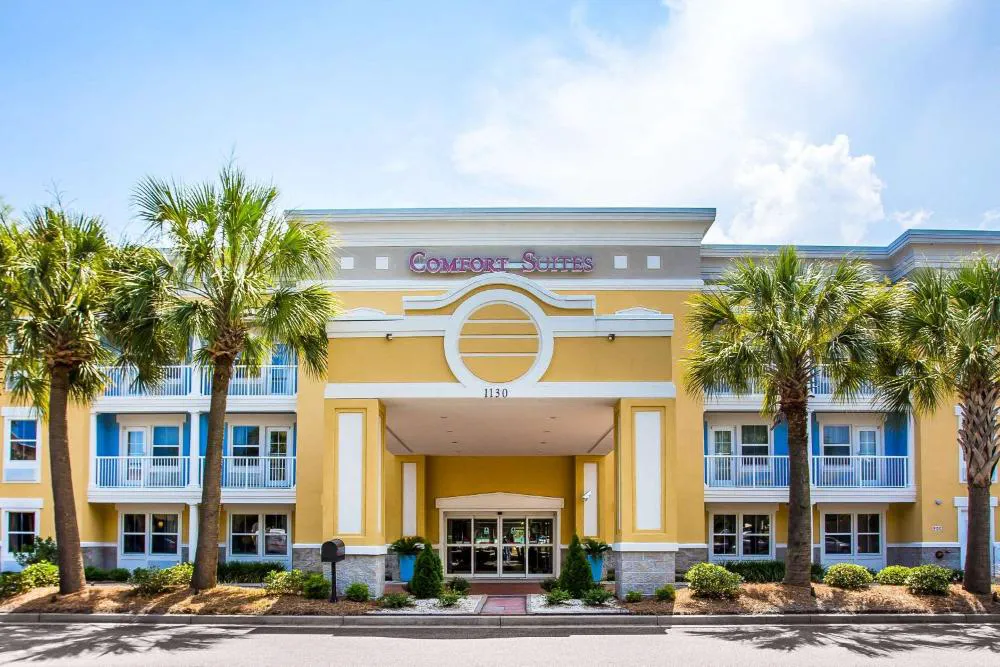 Comfort Suites at Isle Of Palms Connector hotel hero