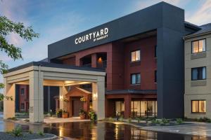 Courtyard Minneapolis St. Paul/Roseville by Marriott hotel detail image 1