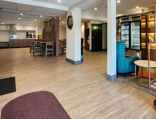 Comfort Inn & Suites Shakopee Downtown Area hotel detail image 2