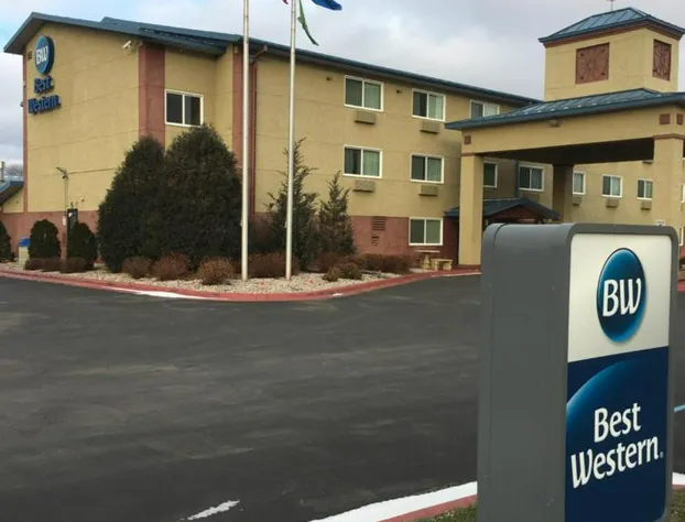 Comfort Inn & Suites Shakopee Downtown Area hotel detail image 1