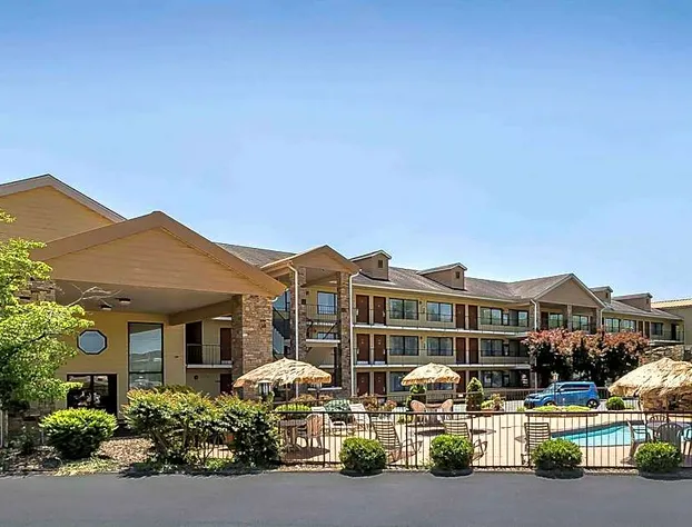 Quality Inn & Suites Sevierville - Pigeon Forge hotel detail image 2