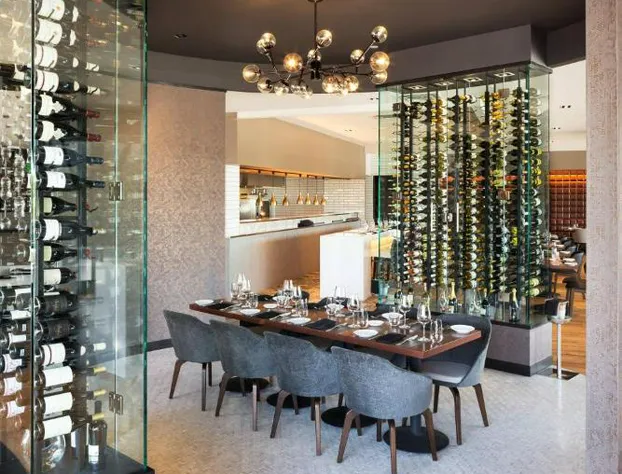 Sheraton Bloomington Hotel hotel detail image 1