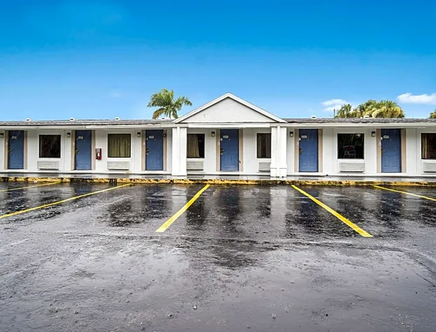 Motel 6 Fort Myers, FL hotel detail image 2