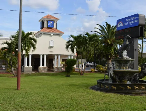 Americas Best Value Inn Ft. Myers hotel detail image 2