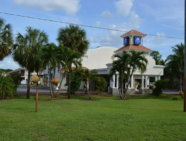 Americas Best Value Inn Ft. Myers hotel detail image 3