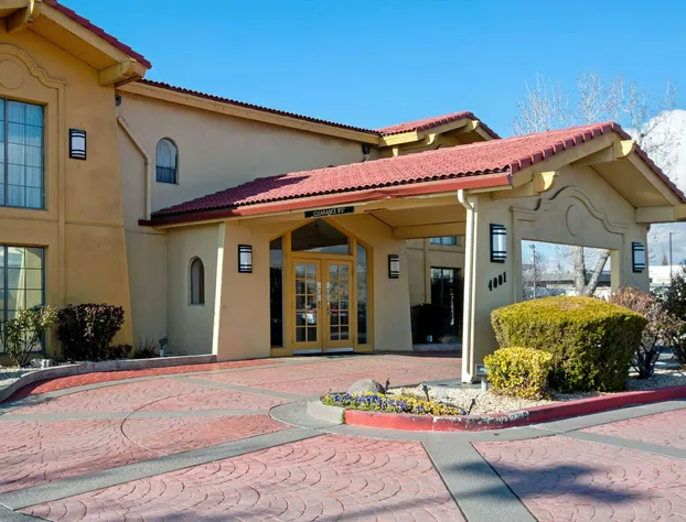 Days Inn by Wyndham Reno hotel detail image 1