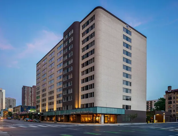 DoubleTree Suites by Hilton Minneapolis Downtown hotel detail image 2