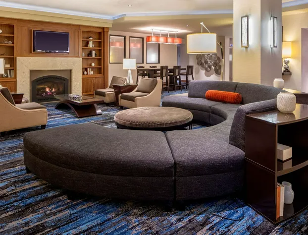 DoubleTree Suites by Hilton Minneapolis Downtown hotel detail image 4