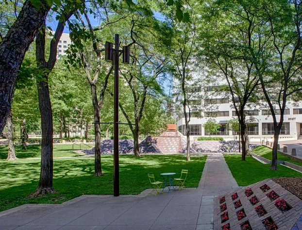Hyatt Regency Minneapolis hotel detail image 3