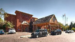 Best Western Plus White Bear Country Inn hotel detail image 3