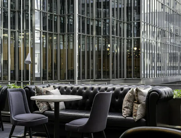 The Marquette Hotel, Curio Collection by Hilton hotel detail image 3