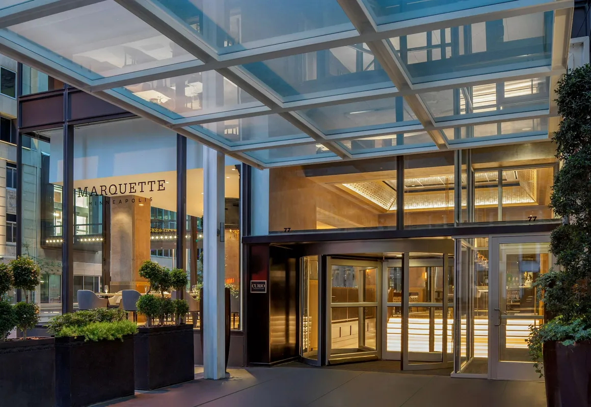The Marquette Hotel, Curio Collection by Hilton hotel hero