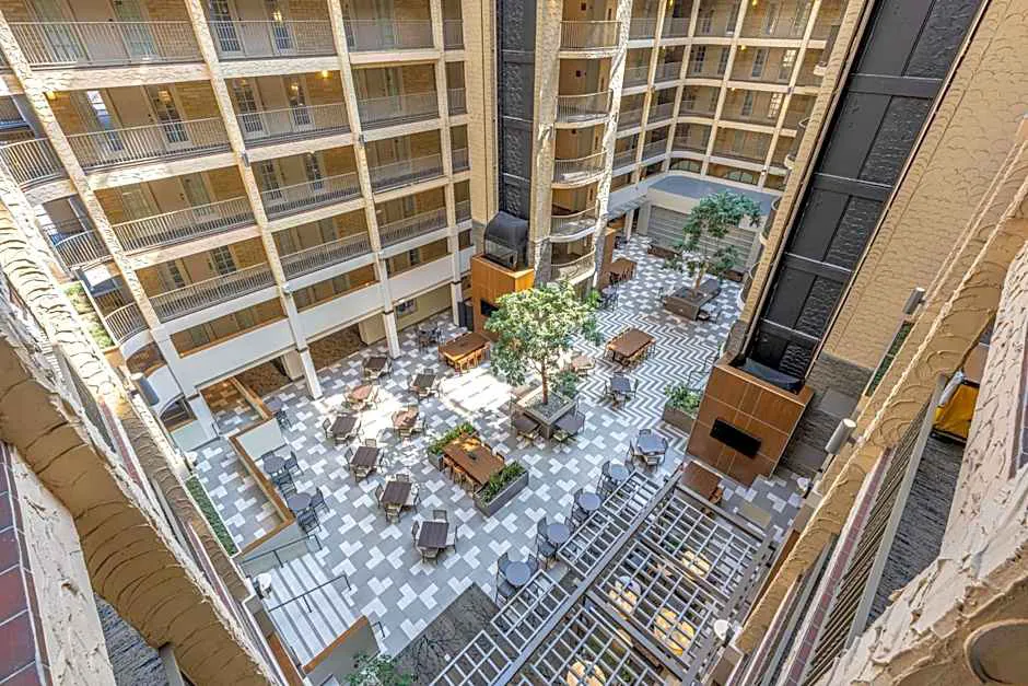Embassy Suites by Hilton Bloomington/Minneapolis hotel hero