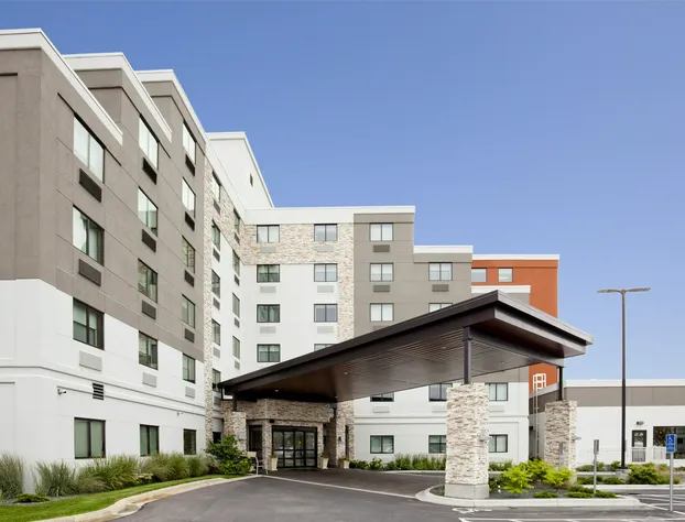 Holiday Inn Express Roseville-St. Paul by IHG hotel detail image 1