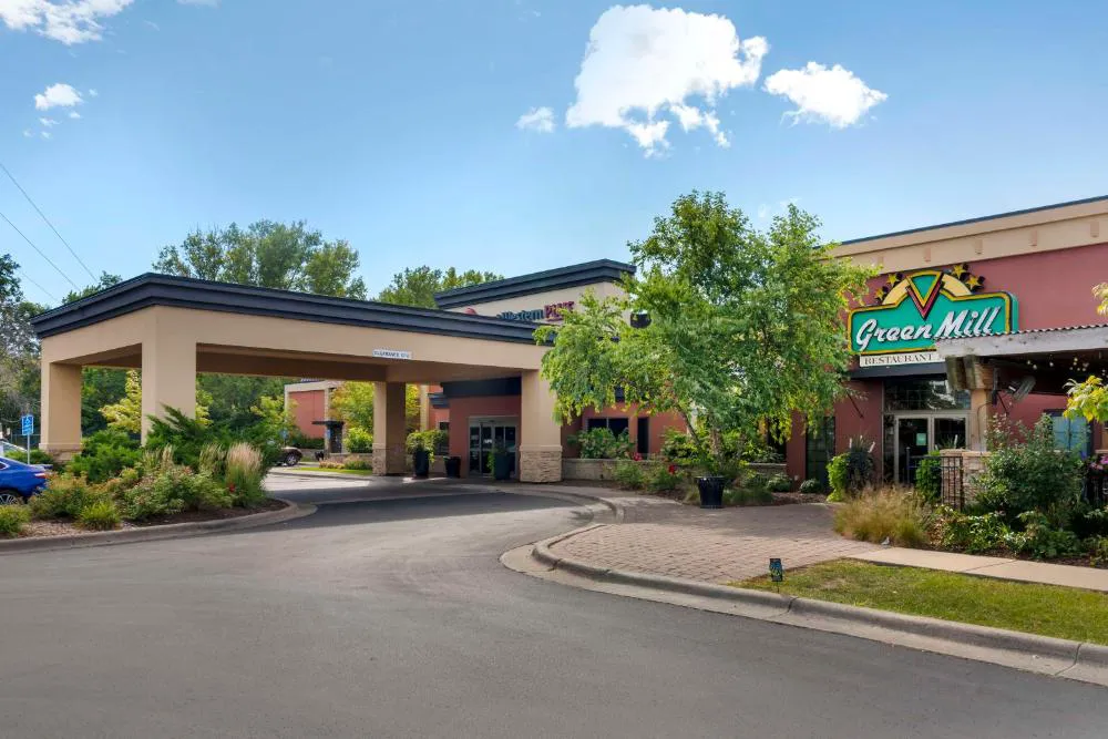Best Western Plus St. Paul North/Shoreview hotel hero