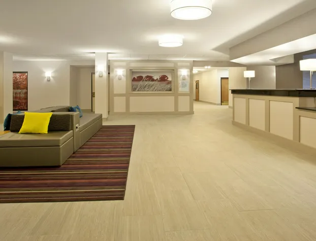 Holiday Inn Express Hotel & Suites Minneapolis-Minnetonka by IHG hotel detail image 2