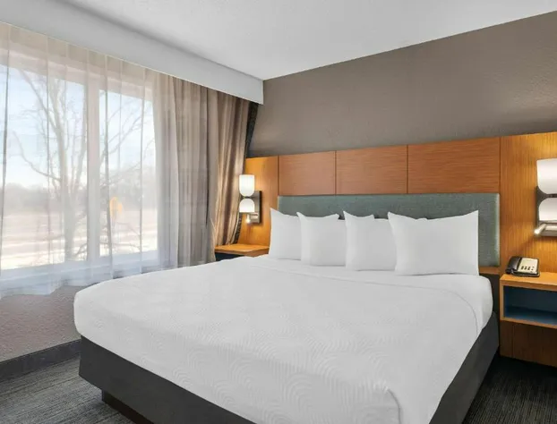 Country Inn & Suites by Radisson, Coon Rapids, MN hotel detail image 2