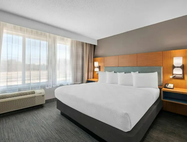 Country Inn & Suites by Radisson, Coon Rapids, MN hotel detail image 3