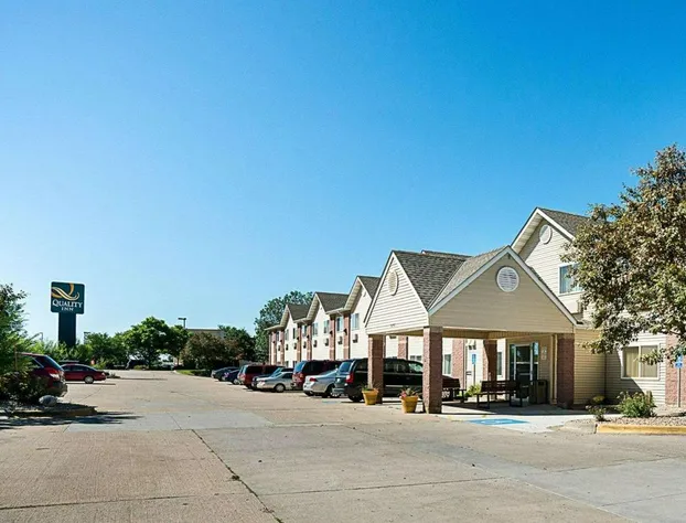 Quality Inn near Northtown Mall & National Sports Center hotel detail image 2