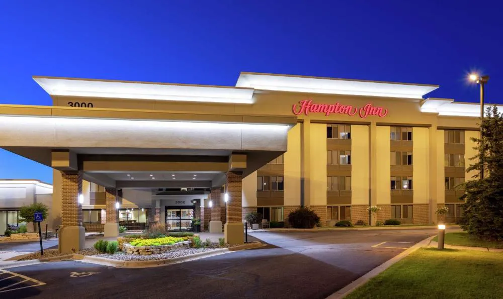 Hampton Inn by Hilton Minneapolis/Eagan hotel hero