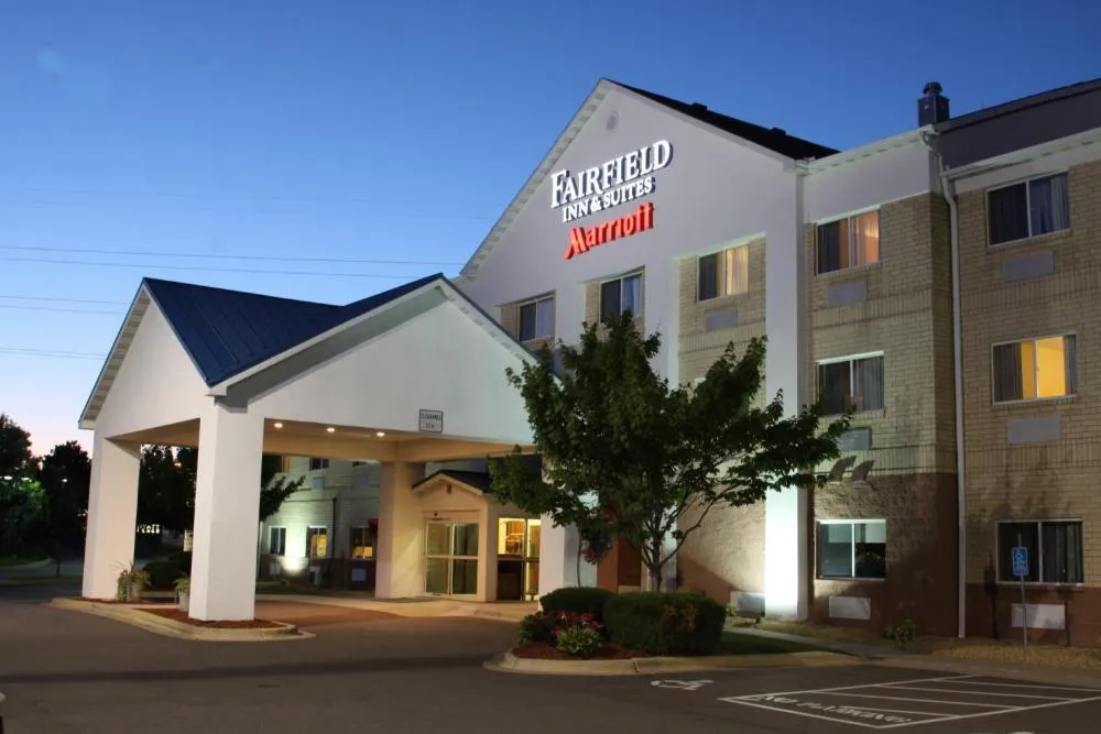 Fairfield Inn & Suites by Marriott Minneapolis Eden Prairie hotel hero