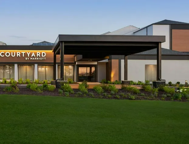 Courtyard by Marriott Minneapolis-St. Paul Airport hotel detail image 2