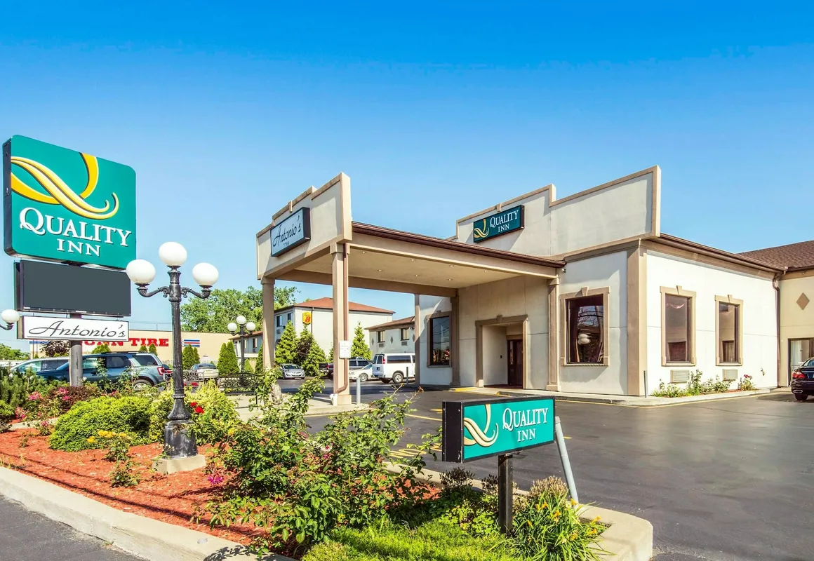 Quality Inn - Niagara Falls Blvd hotel hero