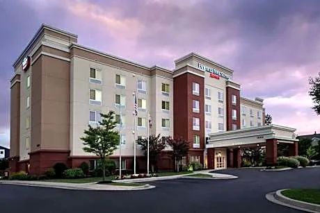 Fairfield Inn & Suites Baltimore BWI Airport hotel hero