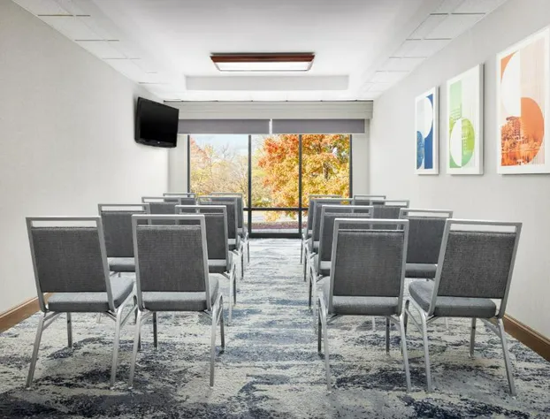 Hampton Inn Columbia hotel detail image 3