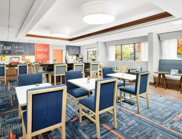 Hampton Inn Columbia hotel detail image 4