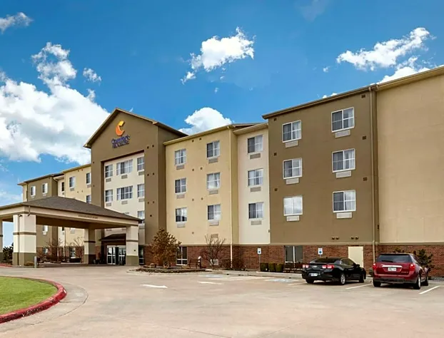 Comfort Inn & Suites Oklahoma City West - I-40 hotel detail image 1