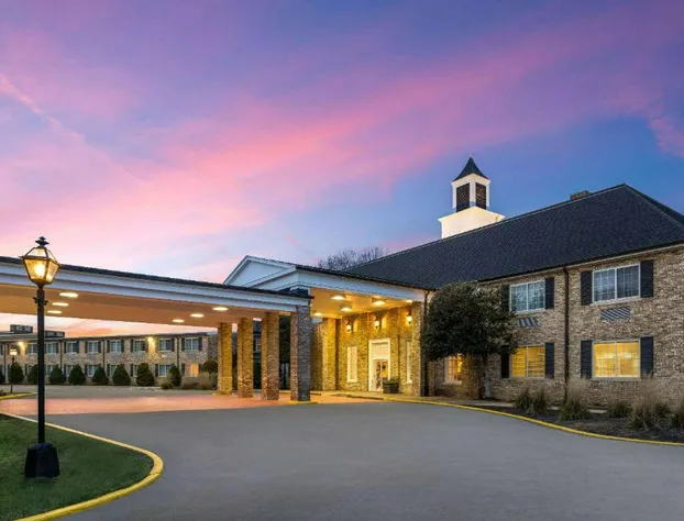 Penn Harris Hotel Harrisburg, Trademark by Wyndham hotel detail image 1