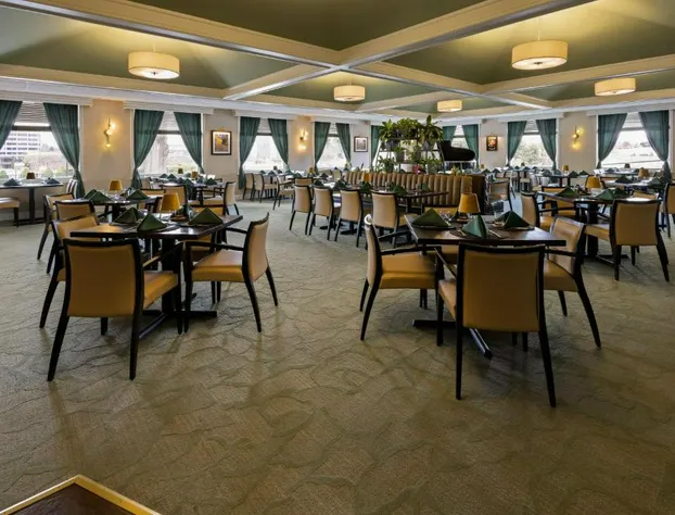 Penn Harris Hotel Harrisburg, Trademark by Wyndham hotel detail image 4