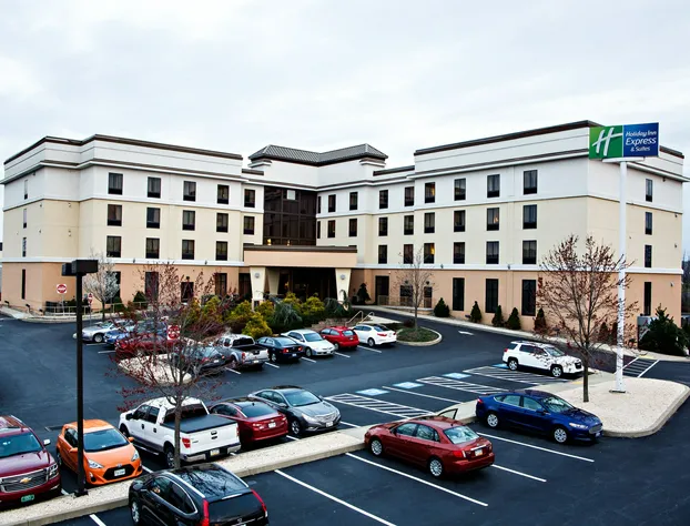 Holiday Inn Express Hotel & Suites Harrisburg West by IHG hotel detail image 3