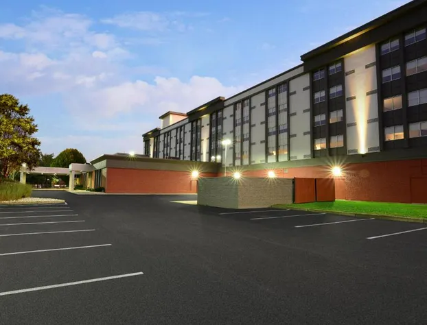 Four Points by Sheraton York hotel detail image 1