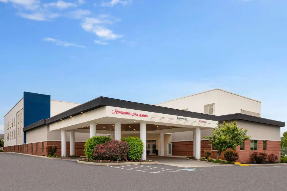 Hampton Inn & Suites Hershey hotel hero