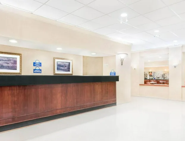 Days Inn & Suites by Wyndham York hotel detail image 4