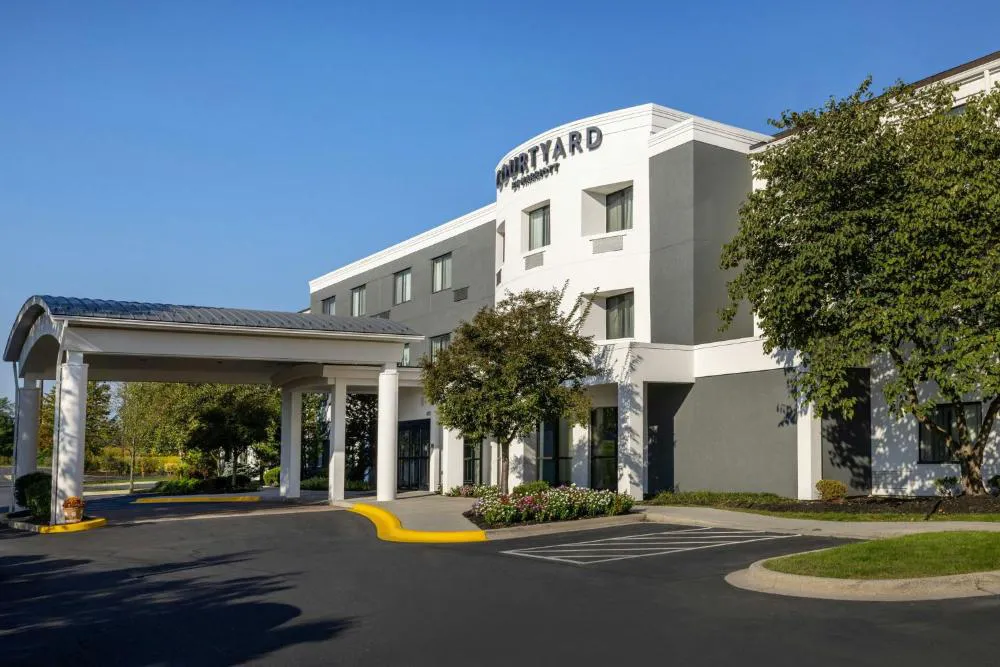 Courtyard by Marriott Harrisburg West/Mechanicsburg hotel hero