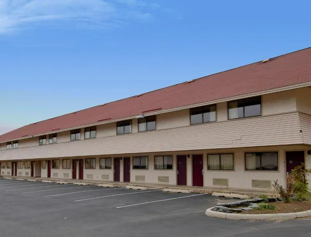 Red Roof Inn Harrisburg - Hershey hotel detail image 1