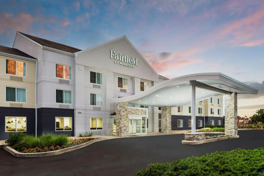 Fairfield Inn & Suites Harrisburg Hershey hotel hero