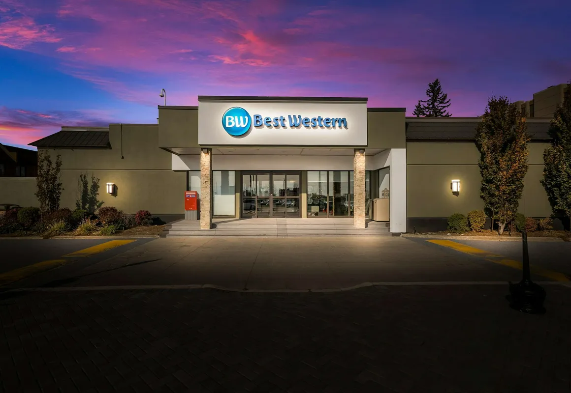 Best Western Parkway Hotel Toronto North hotel hero