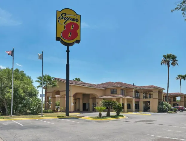 Super 8 by Wyndham Weslaco hotel detail image 1