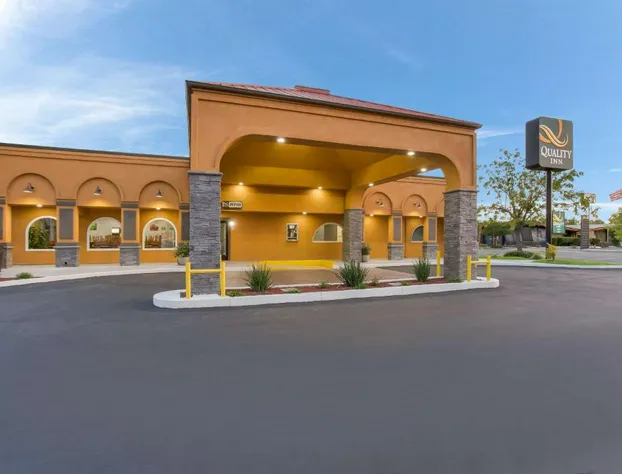 Quality Inn Redding near I-5 hotel detail image 2