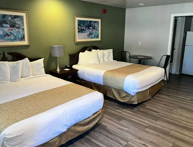 Travelodge by Wyndham Redding CA hotel detail image 2