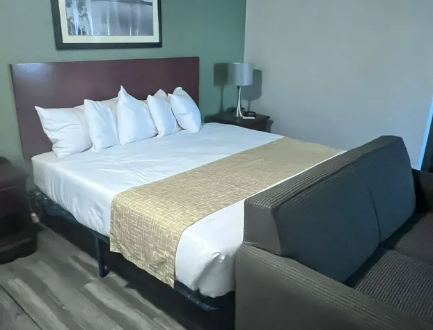 Travelodge by Wyndham Redding CA hotel detail image 3