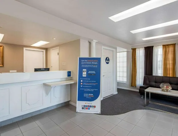 Rodeway Inn North Redding hotel detail image 1