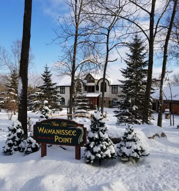 INN at WAWANISSEE POINT hotel hero