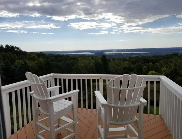 INN at WAWANISSEE POINT hotel detail image 4