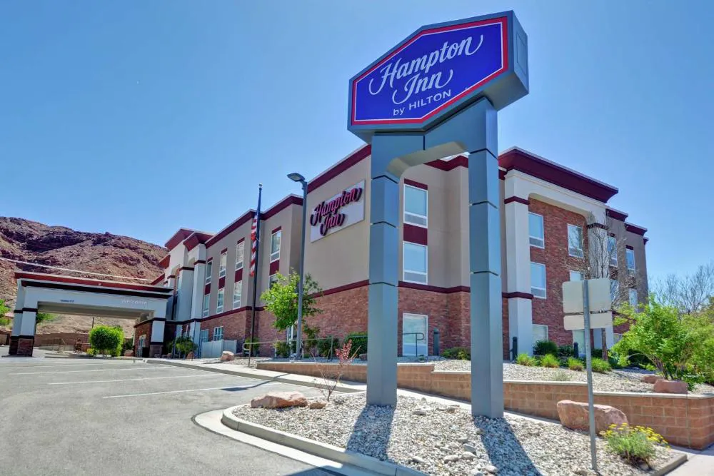 Hampton Inn Moab hotel hero